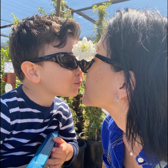 Meet your Posher, Collette - Picture 1 of 1